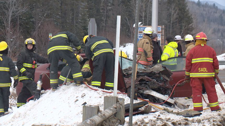 Une Collision Fait Deux Bless S Saint Aim Des Lacs Tva Cimt Chau