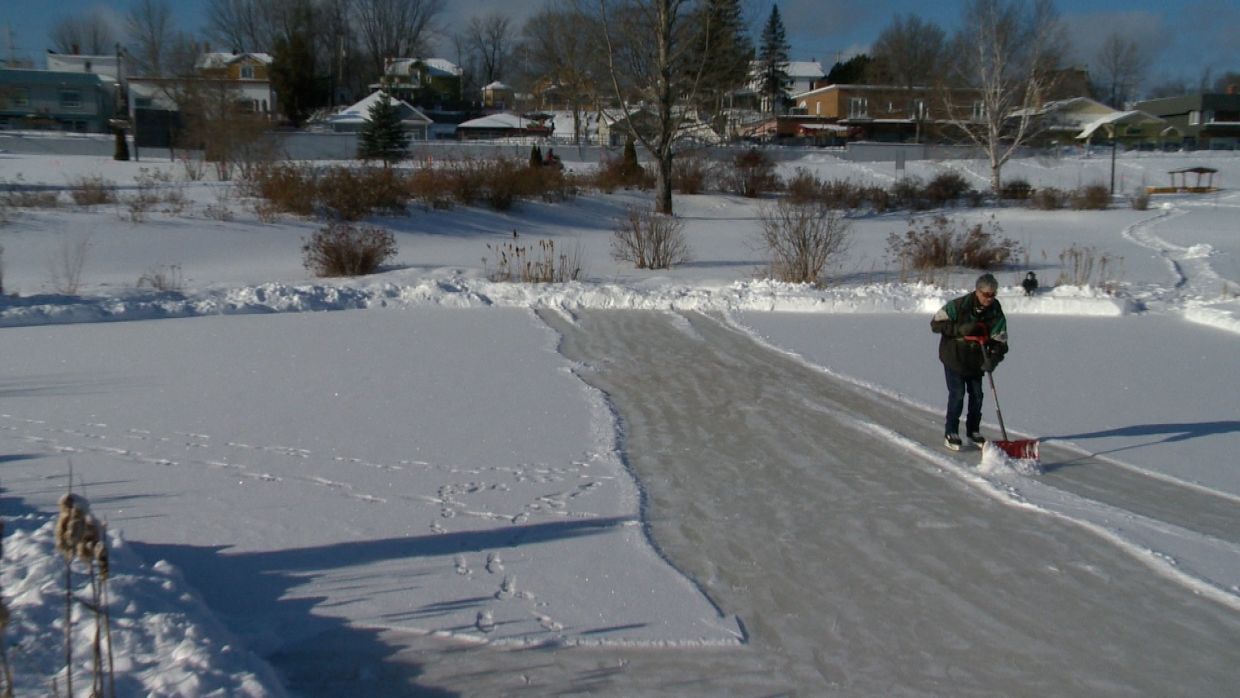 Une Patinoire Exterieure Reclamee A Temiscouata Sur Le Lac Tva Cimt Chau