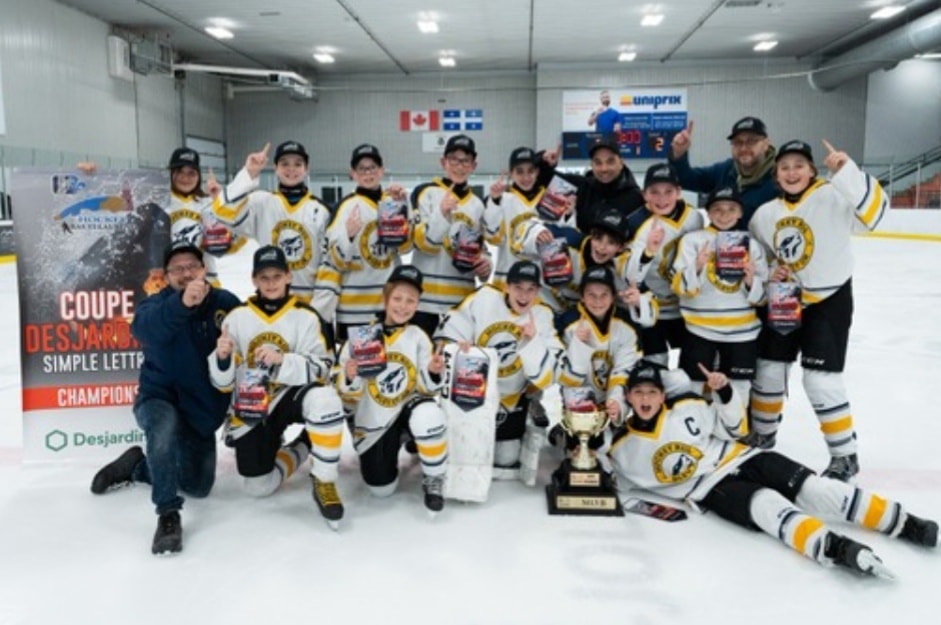 M13 B Bleu et Or de Rivière-du-Loup champions