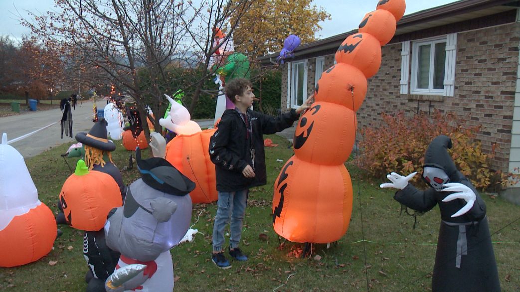 Décorations d'Halloween : un ado de 13 ans impressionne - TVA CIMT CHAU