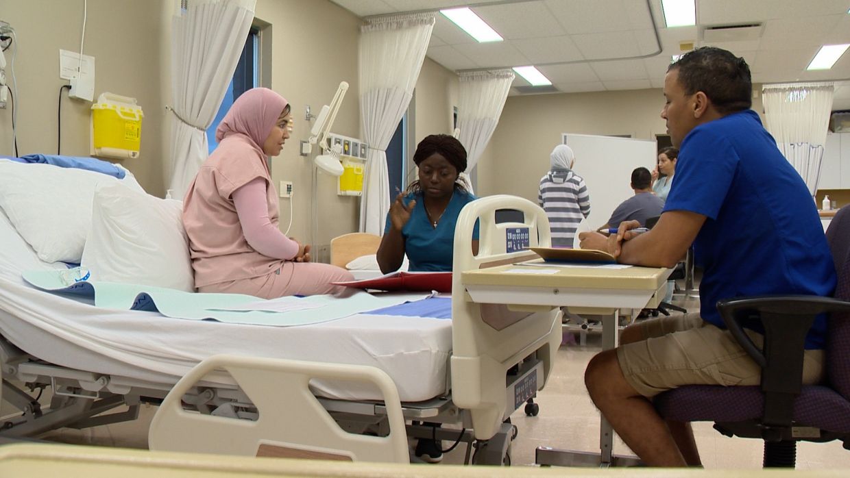 Operatori sanitari: studenti internazionali pronti a entrare nell’assistenza infermieristica