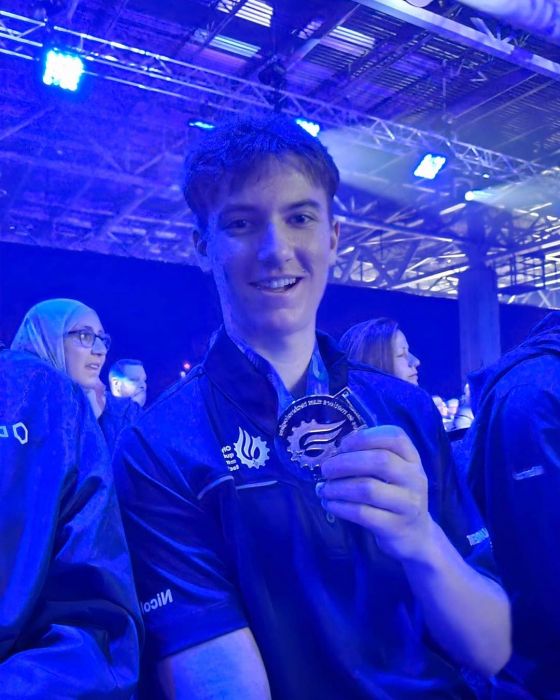 Nicolas Dubé, médaillé d'or des Olympiades