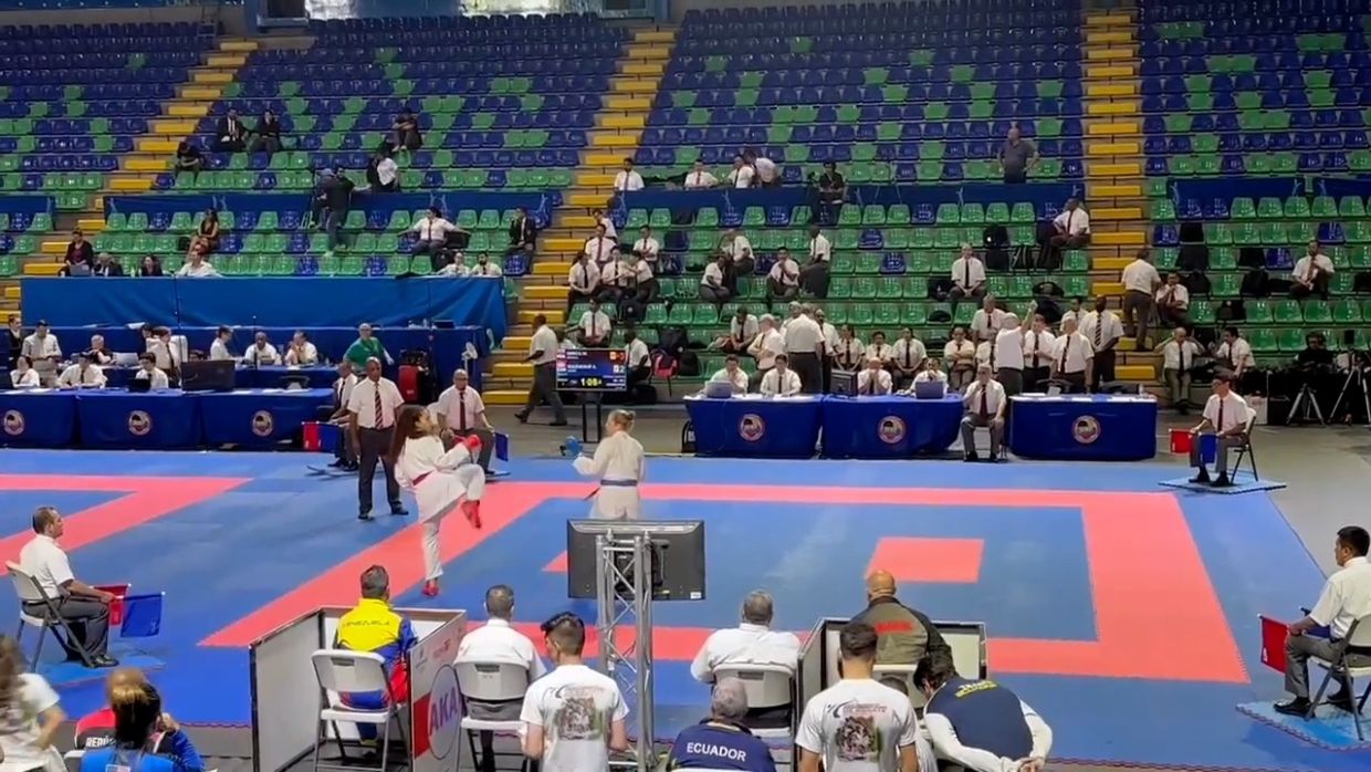 Two karate sisters from Gaspé at the Canadian championship