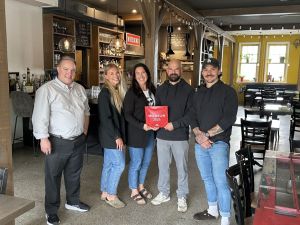La Porte Arrière à Rivière-du-Loup (Mynessa Lapointe Ouellet, Patricia Charest, Philippe Lafrenière et Martin Matte co-propriétaires de La Porte arrière.)