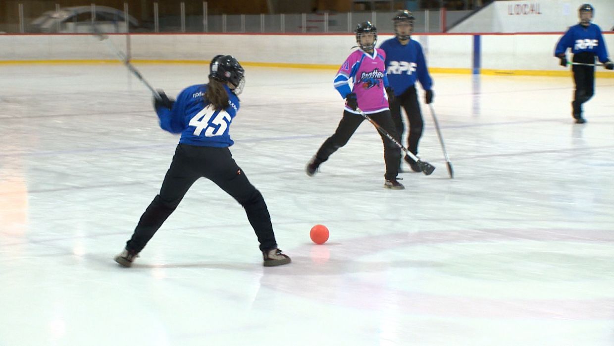 Le Ballon sur glace veut faire son retour aux Jeux du Québec - TVA