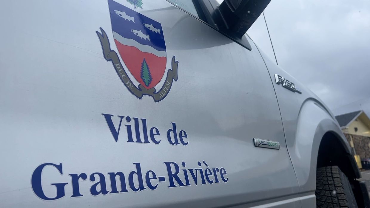 GrandeRivière entente pour les cols bleus TVA CIMT CHAU