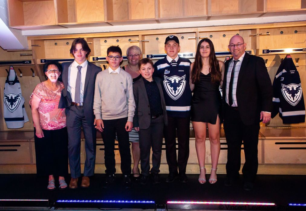 Repêchage de la LHJMQ Moment grandiose pour la famille Tremblay TVA